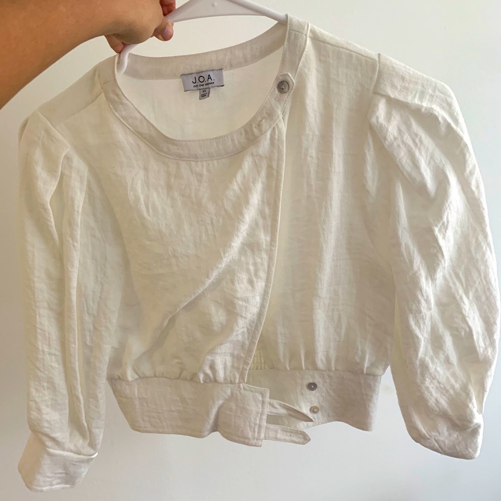 J.O.A crop top linen